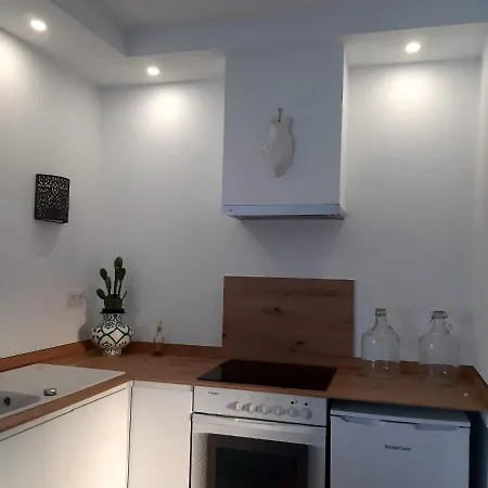 Micasadenia Дения